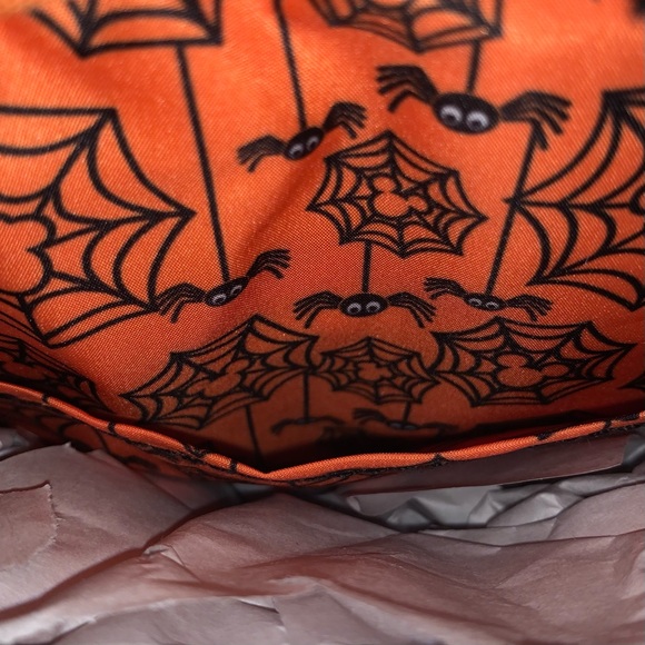 Loungefly Disney Minnie Mouse Spider Mini Backpack and Accordion Wallet - Picture 7 of 16